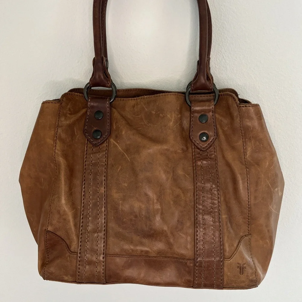 Frye Melissa Brown Cognac Leather Shoulder Bag  Distressed Boho Western New